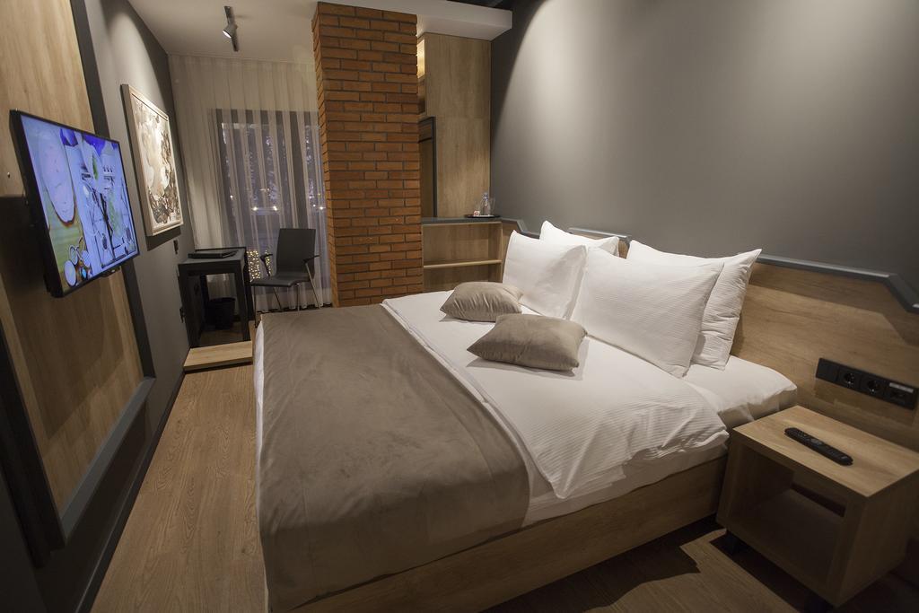 Solun'S Riverside Rooms Skopje Esterno foto
