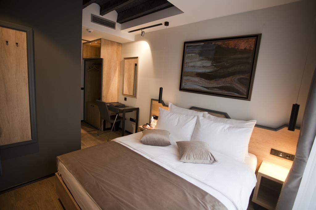 Solun'S Riverside Rooms Skopje Esterno foto