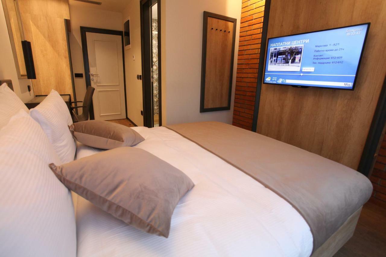 Solun'S Riverside Rooms Skopje Esterno foto