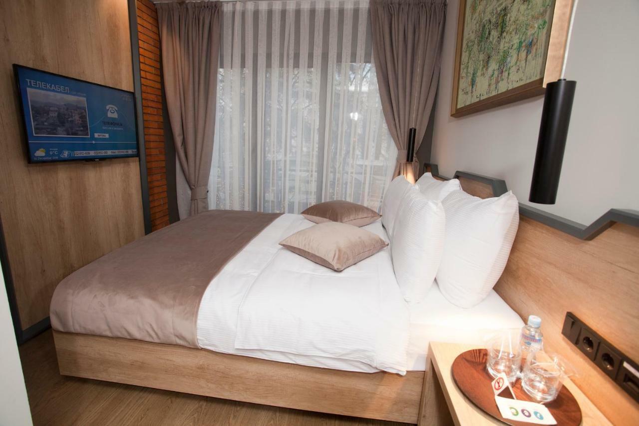 Solun'S Riverside Rooms Skopje Esterno foto